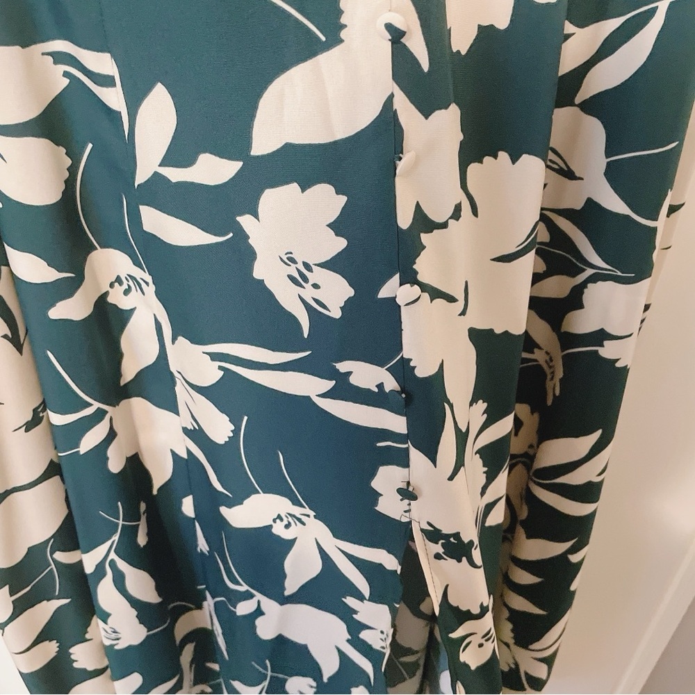Shein Green & Cream Floral Dress Size 3X - Picture 6 of 11
